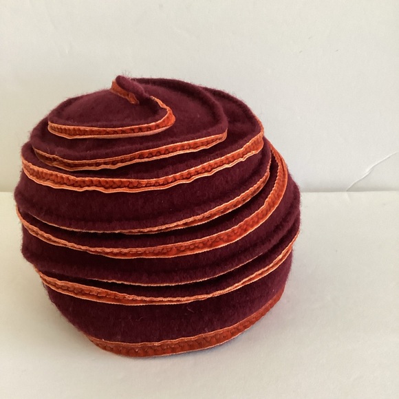 Italian Wool Felt Sculptural Beret Cloche Hat Burgundy Orange Trim Avant Garde - Picture 2 of 14